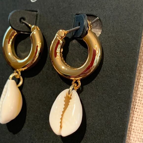 NWT J. Crew Shell Drop Gold Huggie Hoop Earrings - Picture 5 of 6